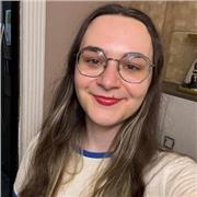 Professora de História busca alunos de recuperação ou pré-vestibular